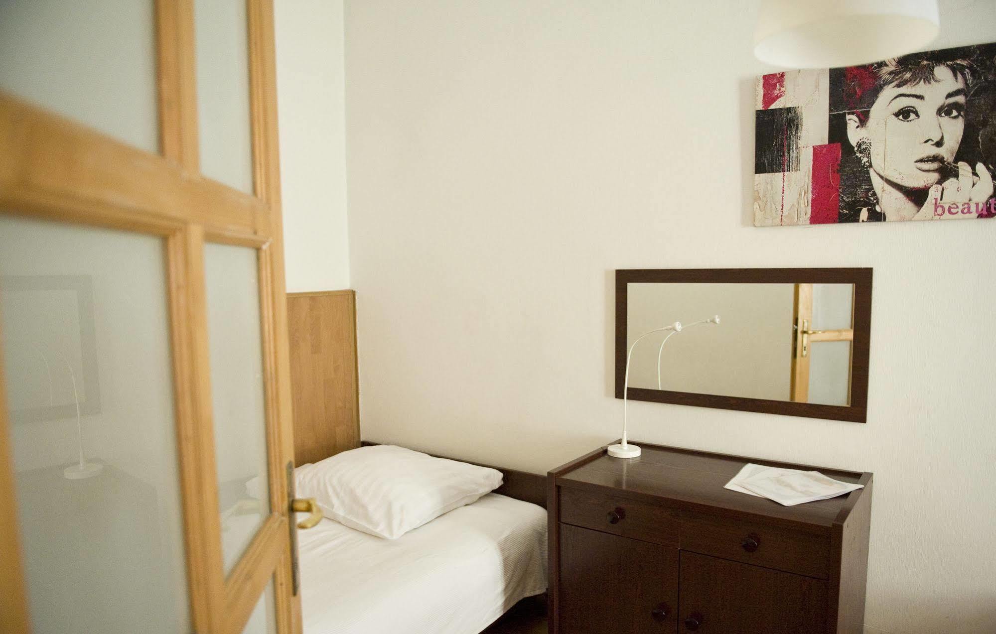Cracow Old Town Guest House คราคูฟ ภายนอก รูปภาพ